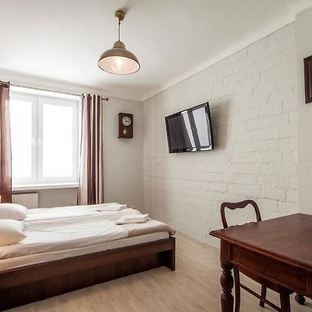 Avion Hotel Świdnik Rom bilde