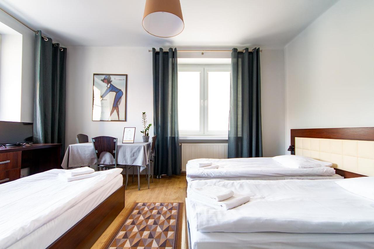 Avion Hotel Świdnik Eksteriør bilde