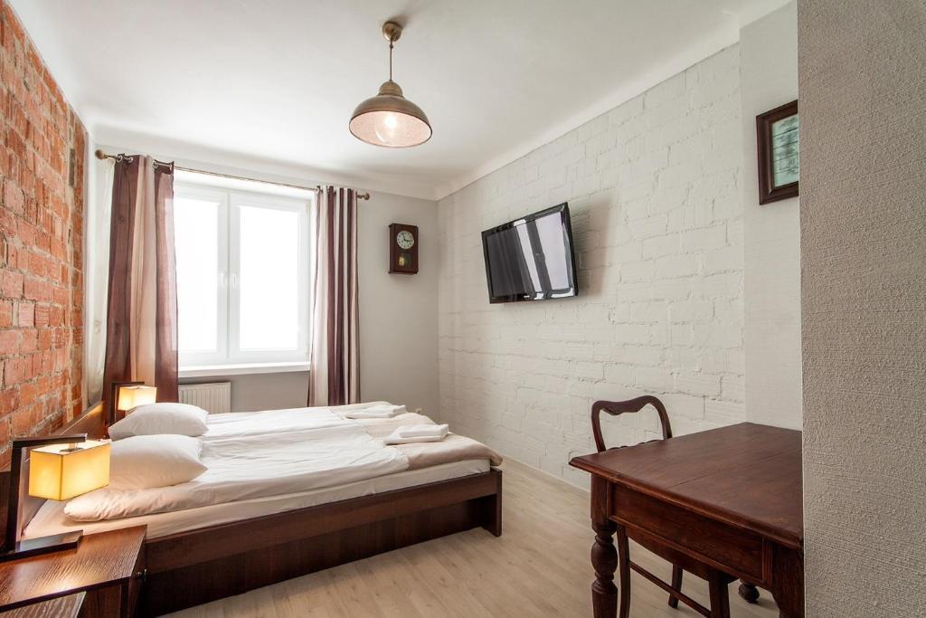 Avion Hotel Świdnik Rom bilde